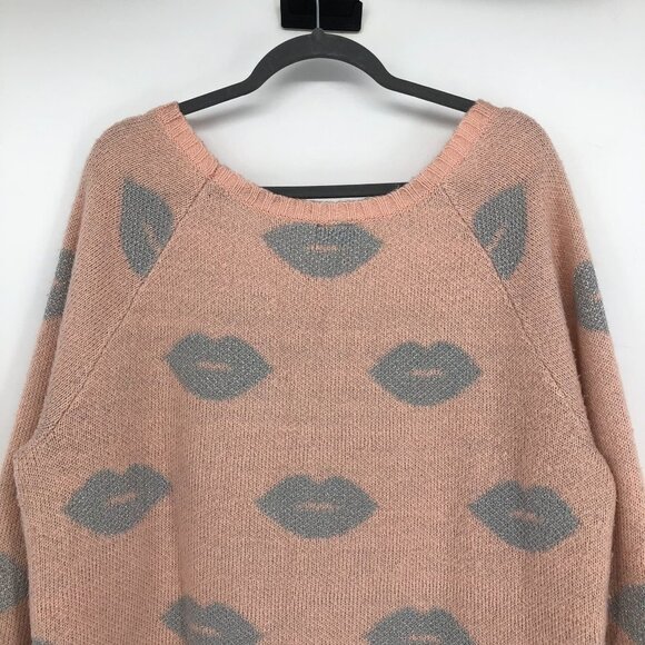 Torrid Pink Silver metallic Lip Print fuzzy Crewneck sweater size 2X - Picture 8 of 16